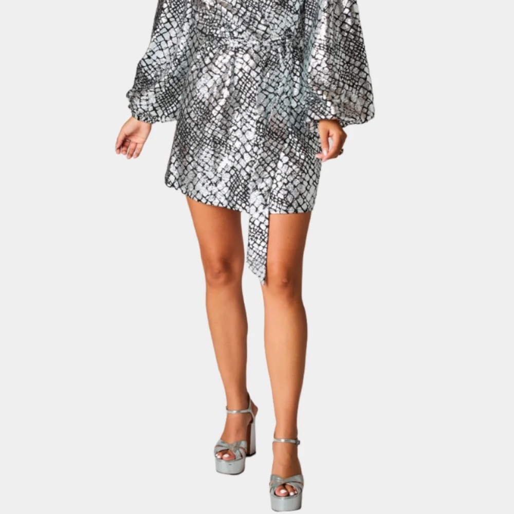 BUDDY LOVE Adeline Short Wrap Dress- Color Pearl River- Size Medium